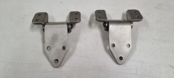 Barn Door Lower Hinges To Suit Toyota Landcruiser 40 Series (FJ40) 1