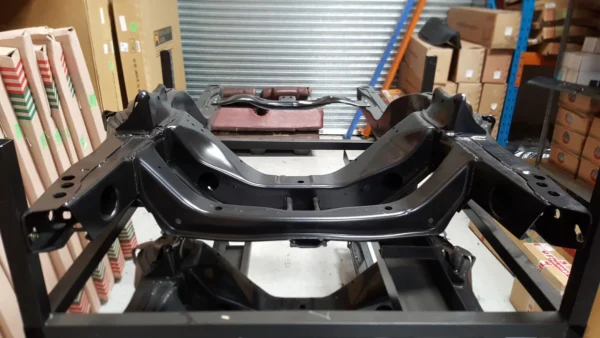 Camaro 1969 Subframe ( With TH400 Crossmember ) 3