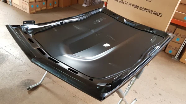 Datsun 240z 260z 280z Hood Bonnet Without Louver holes (5)