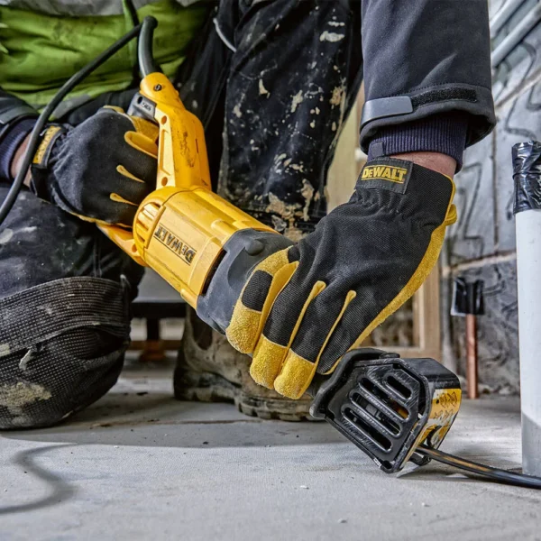 DeWALT Reciprocating Saw 1100W (4)