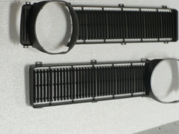 Ford Falcon XY Grille Argent (3)