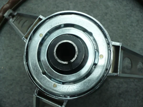 Ford XRXT Steering Wheel (6)
