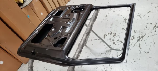 Front Left Hand Door To Suit Toyota Landcruiser 40 Series FJ40 FJ45 1975 19864
