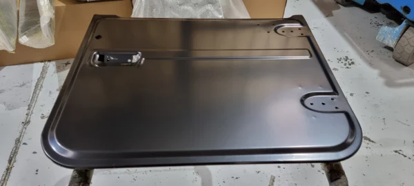 Front Right Hand Half Door To Suit Toyota Landcruiser 40 Series (FJ40 FJ45) 1975 1986