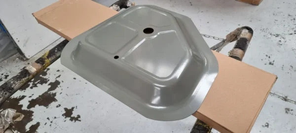 Fuel Tank Well to suit Toyota Landcruiser 40 Series (FJ40) 1968 1977 4