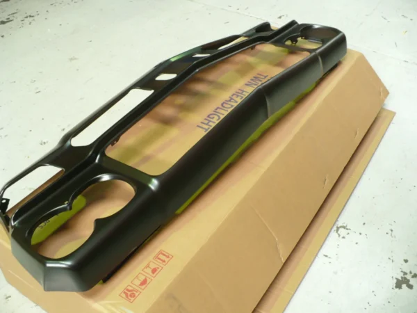 Holden HQ 1971 1974 Twin Headlight Nose Panel Front Apron Header 3