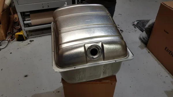 Holden LC LJ Torana XU1 Fuel tank 2