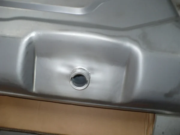 Impala 68 70 Wagon Fuel Tank (2)