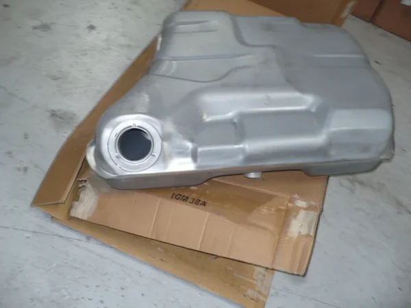 Impala 68 70 Wagon Fuel Tank (3)