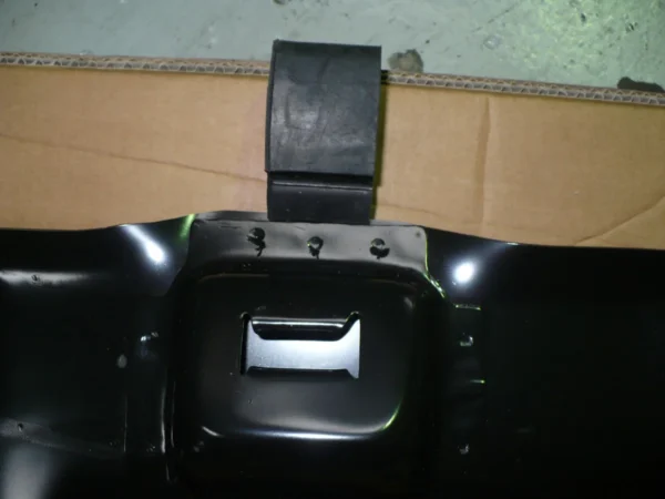 Mustang 1965 1970 Shock Mount Rear (5)