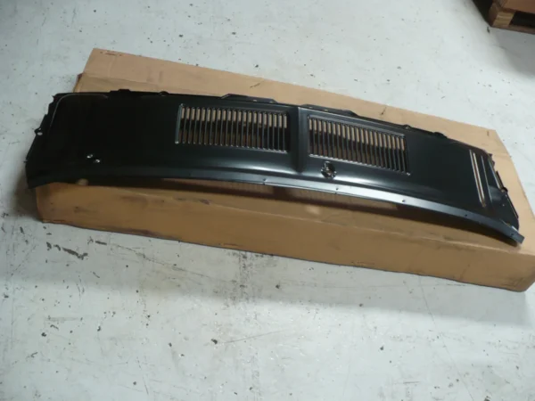 Mustang 1967 1968 Cowl Vent Grille (1)