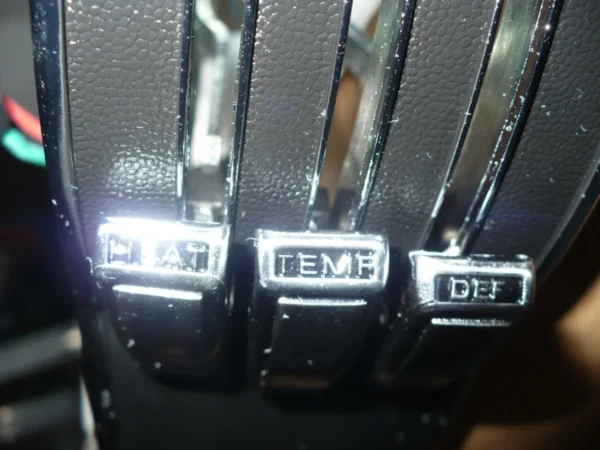 Mustang 1968 Heater Control (2)