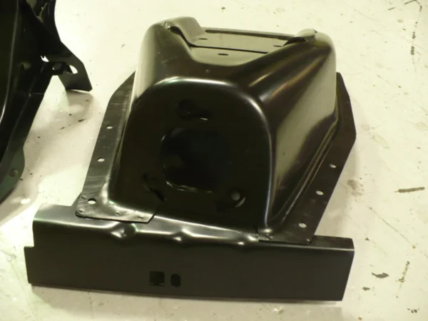 Mustang 1969 1970 Right Hand Shock Tower Complete (4)