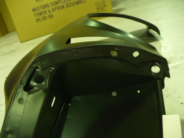 Mustang 1970 Left Hand Guard Fender (7)
