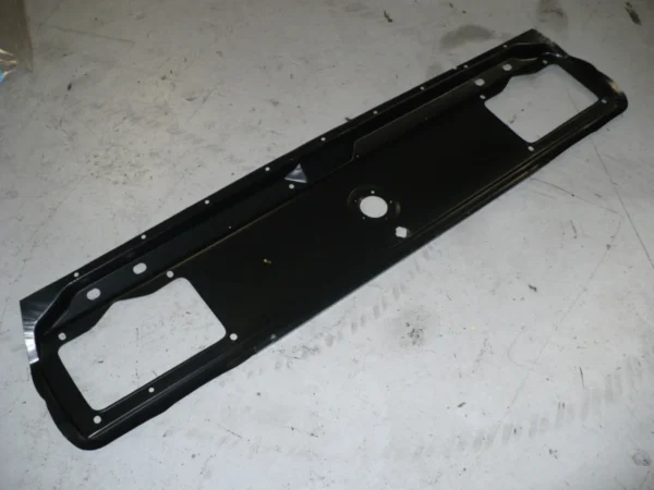 Mustang 1970 Tail Light Panel (2)