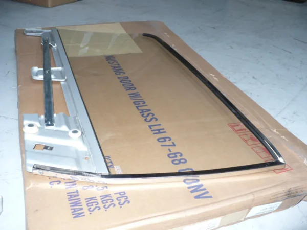 Mustang 67 68 Convertible Door Glass Complete LH (3)