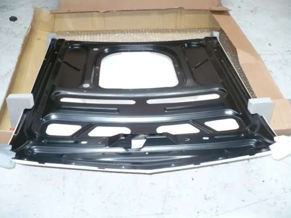 Mustang 67 68 Fibreglass Composite Bonnet Hood (3)