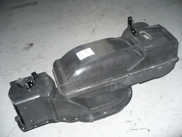 Mustang 69 70 Heater Box with Gasket Kit and Clip (2)