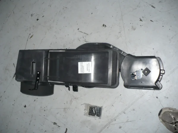 Mustang 69 70 Heater Box with Gasket Kit and Clip (3)