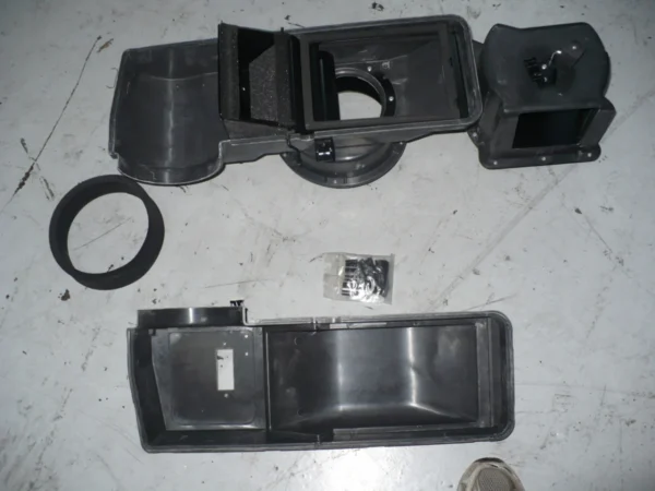 Mustang 69 70 Heater Box with Gasket Kit and Clip (4)