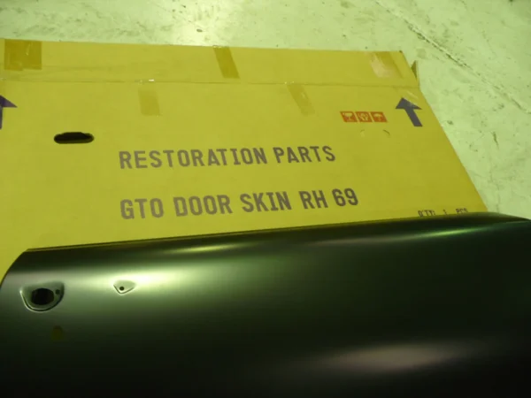 Pontiac GTO 69 RH Door Skin (4)