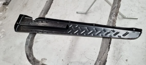 Right Hand Side Step To Suit Toyota Landcruiser FJ40 1978 1984 3