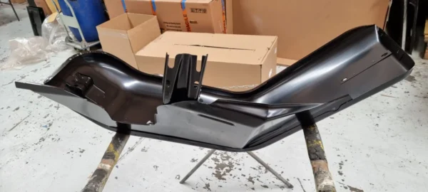 ront Left Hand Fender Guard To Suit Toyota Landcruiser 40 Series (FJ40) 1975 1986 5